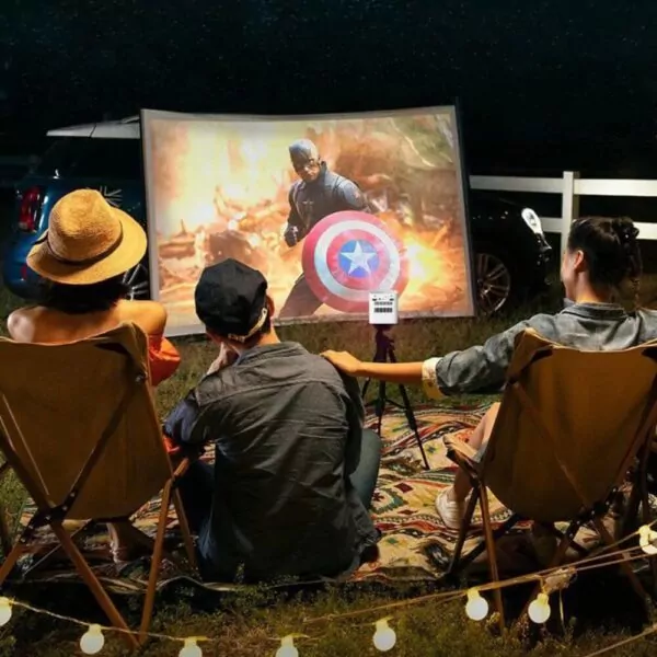 جهاز عرض صغير خارجي يعمل بالبطارية من Volto Projector Sky 010